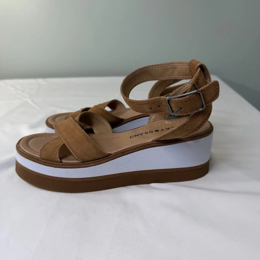 Lucky Brand‎ Women’s Size 6 Sandals Tarhi Brown Suede Ankle Strap Wedge Platform